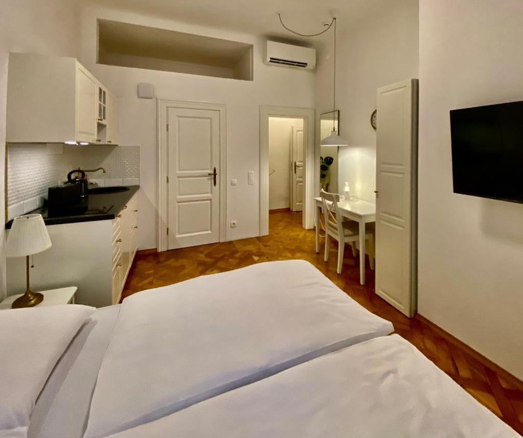 Ars Longa Apartments 류블랴나 외부 사진