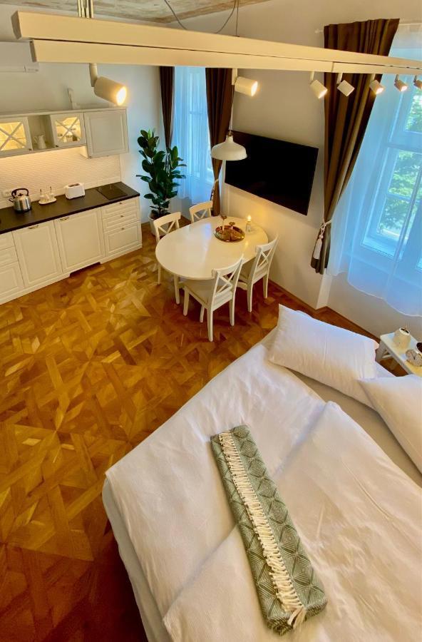 Ars Longa Apartments 류블랴나 외부 사진