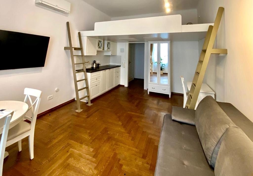 Ars Longa Apartments 류블랴나 외부 사진