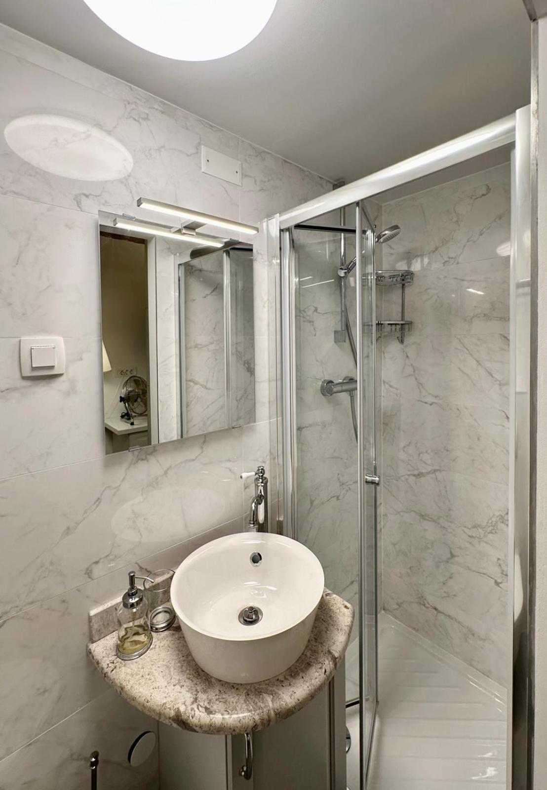 Ars Longa Apartments 류블랴나 외부 사진